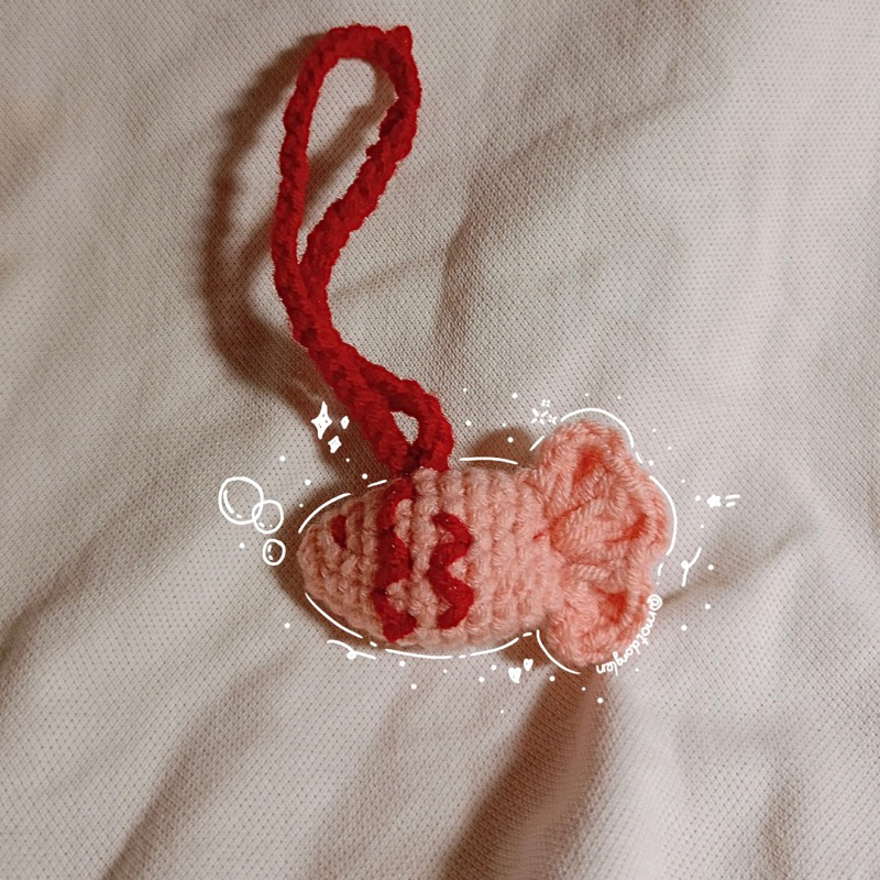 [HÀNG ĐẶT TRƯỚC] Móc khoá len cá hồng handmade