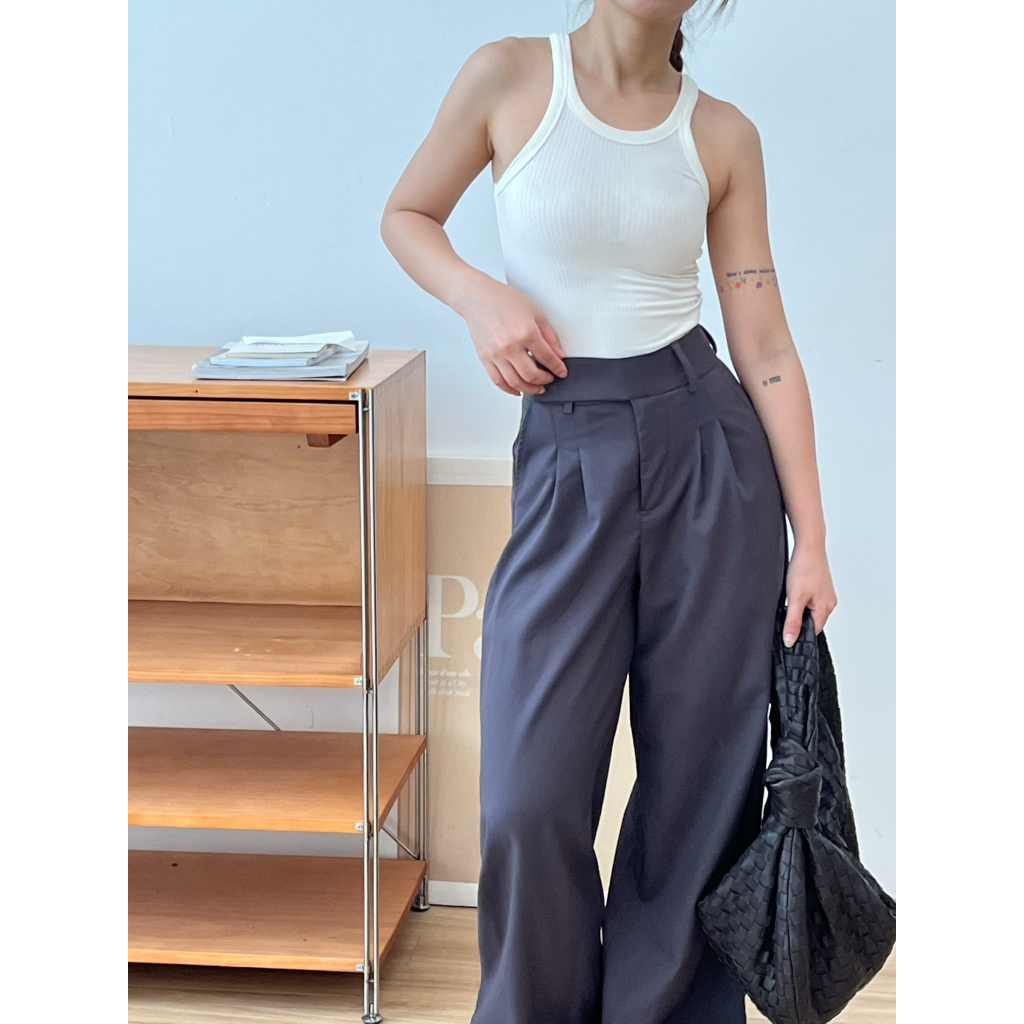 Quần tây nữ xếp ly nhẹ, màu xám, là min - GREY PLEATED TROUSERS