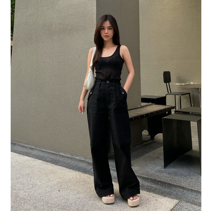 Quần dài nữ kaki màu đen, là min - FLAP POCKET STRAIGHT LEG TROUSERS