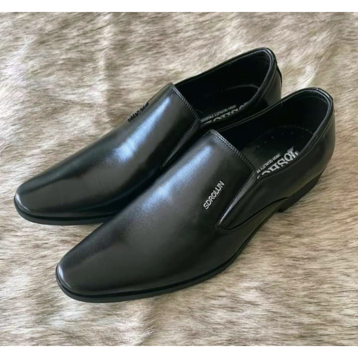 GIẦY tây mẫu giầy sỹ quan da bò cao cấp đế cao su may liền đế chắc chắn bền đẹp sang trọng trẻ trung năng động