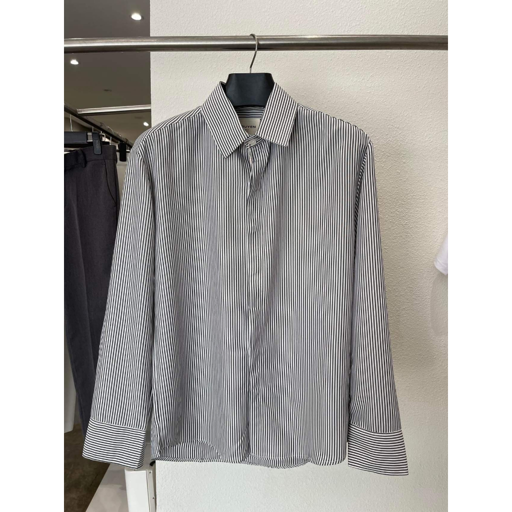 Sơmi che nút xám sọc chất cotton lụa