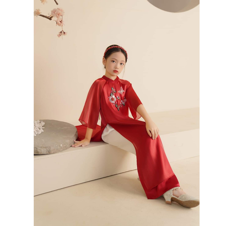Áo dài cách tân bé gái màu đỏ chất tơ sống thêu hoa cao cấp - Aq39