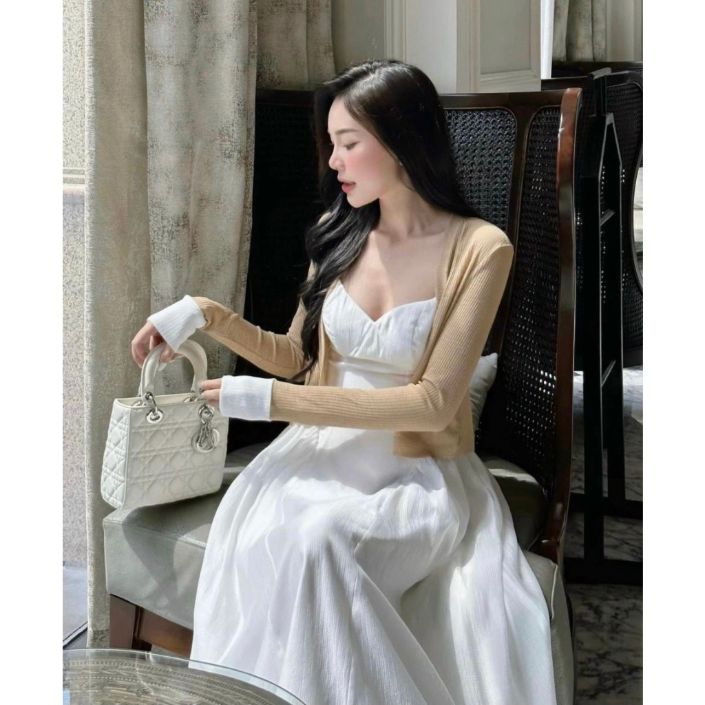 SET ĐẦM MIDI TRẮNG CỔ V 2 DÂY + ÁO KHOÁC NÂU VIỀN TAY TRẮNG (TH)