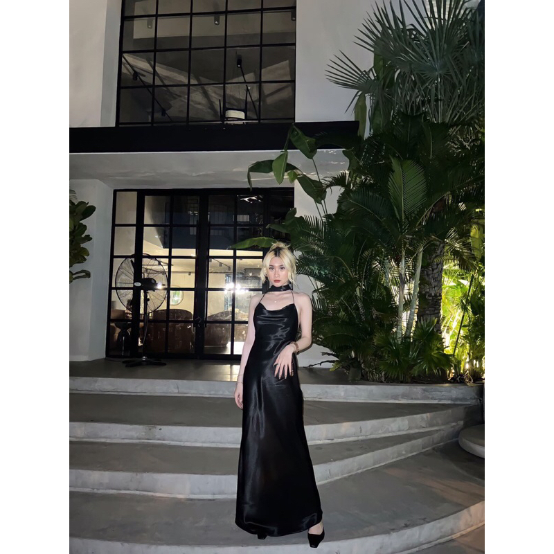 Đầm Lụa Nơ Hở Lưng V