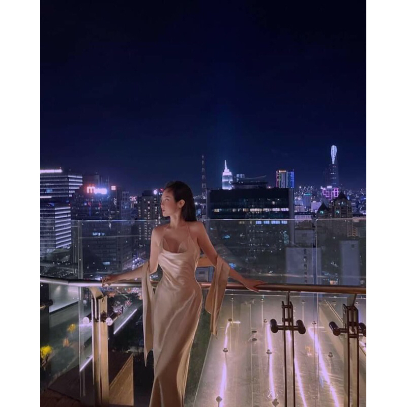 Đầm Lụa Nơ Hở Lưng V