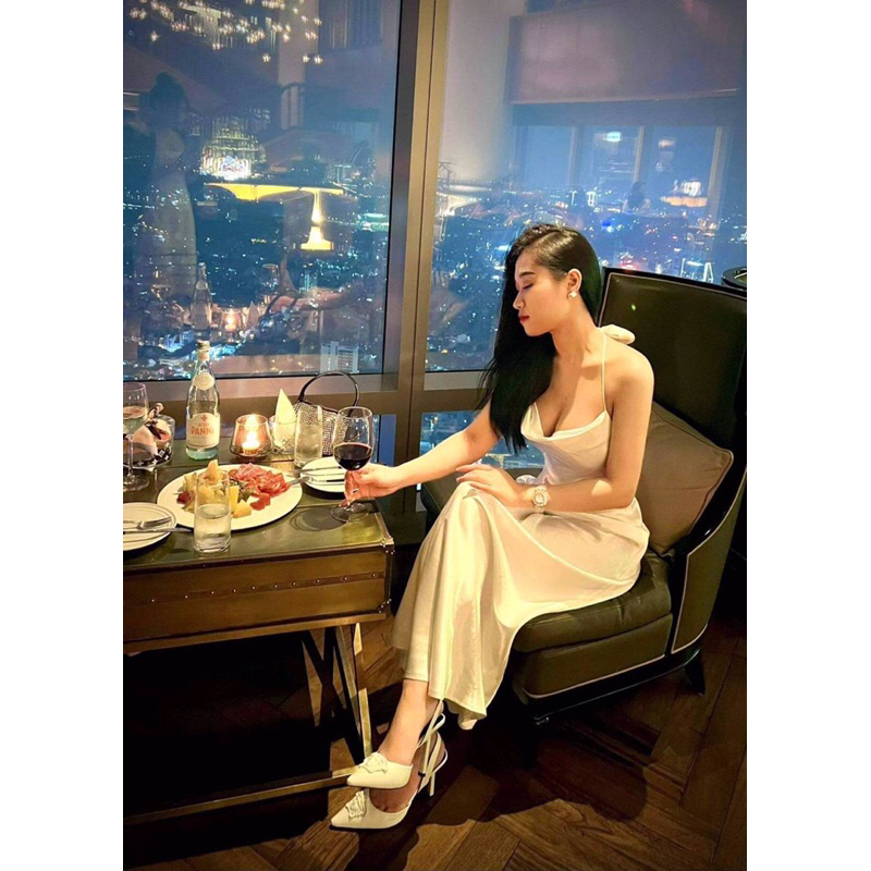 Đầm Lụa Nơ Hở Lưng V