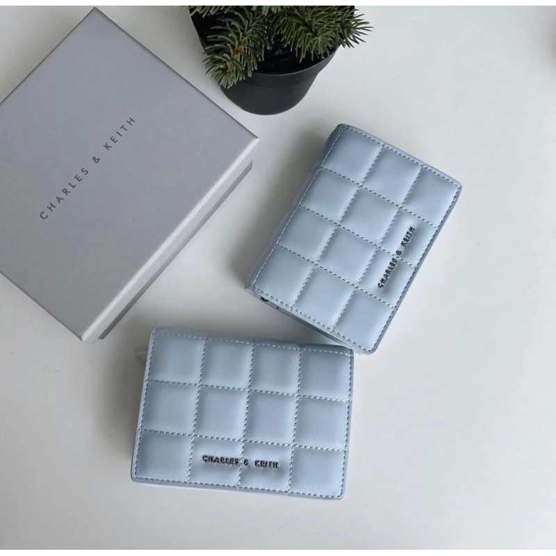 Ví ngắn chần bông CNKeith