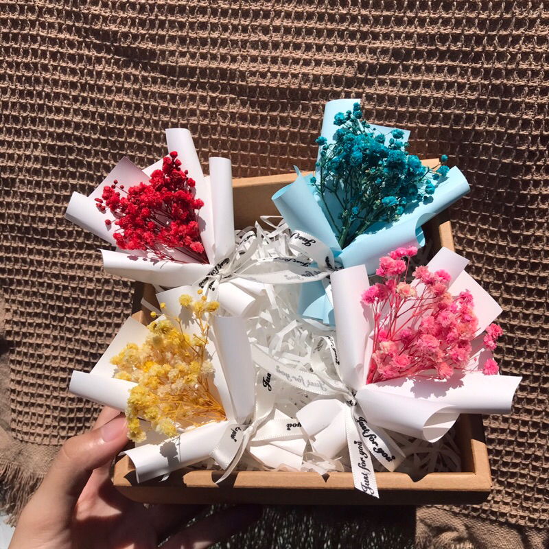 Bó hoa khô mini hoa baby size 10 trang trí bánh kem bỏ hộp quà tặng by Mihalen