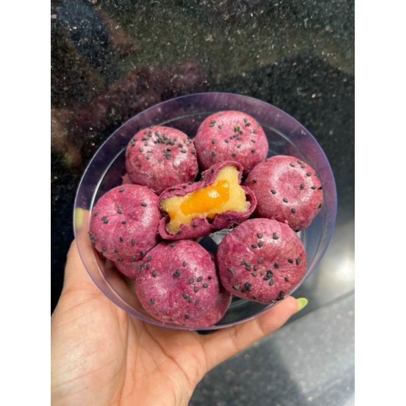 59k Hộp 12 Cái Pía Kimsa Trứng Muối võ Khoai Môn