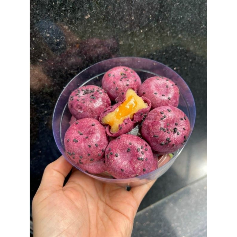 59k Hộp 12 Cái Pía Kimsa Trứng Muối võ Khoai Môn