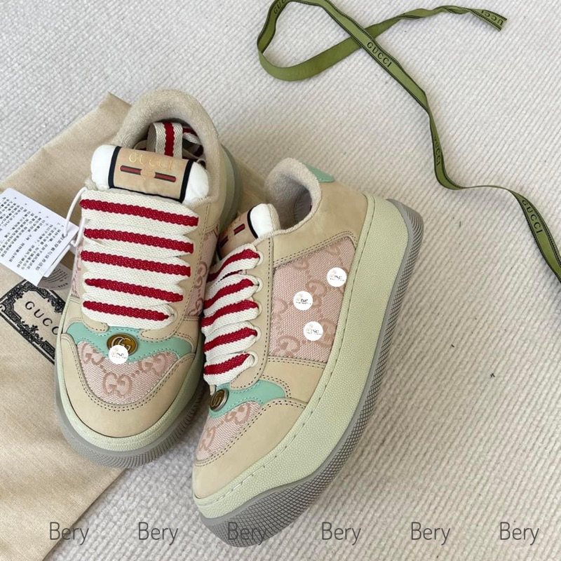 Giày thể thao hiệu Gu cii mới nhất