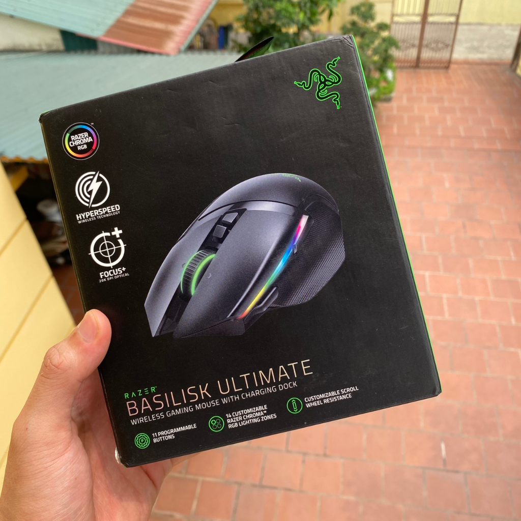 Chuột công thái học Razer Basilisk Ultimate - Kèm Dock Sạc- Bảo hành chính hãng 12 tháng