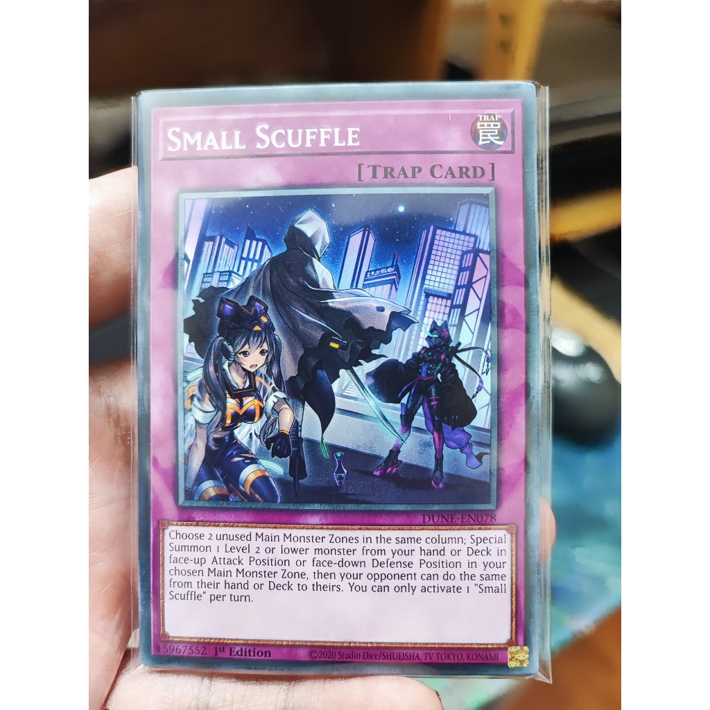 1 lá thẻ bài Small Scuffle - DUNE-EN078 - Common 1st Edition