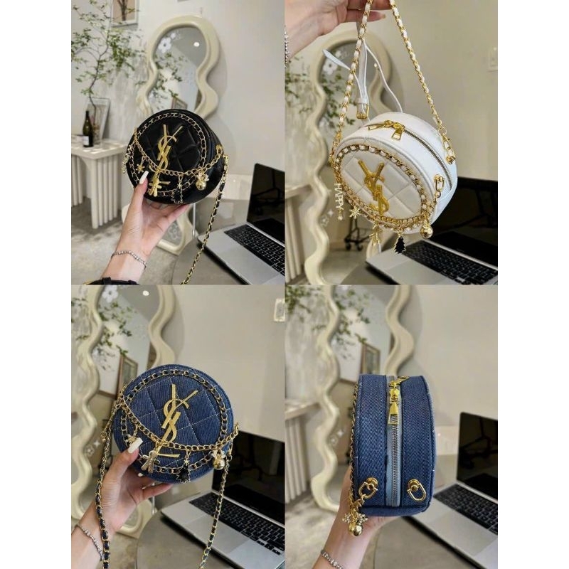 Túi Đeo Chéo, Túi Cốp Tròn Viền Xích Tặng Kèm Sticker - Đen Trắng Xanh