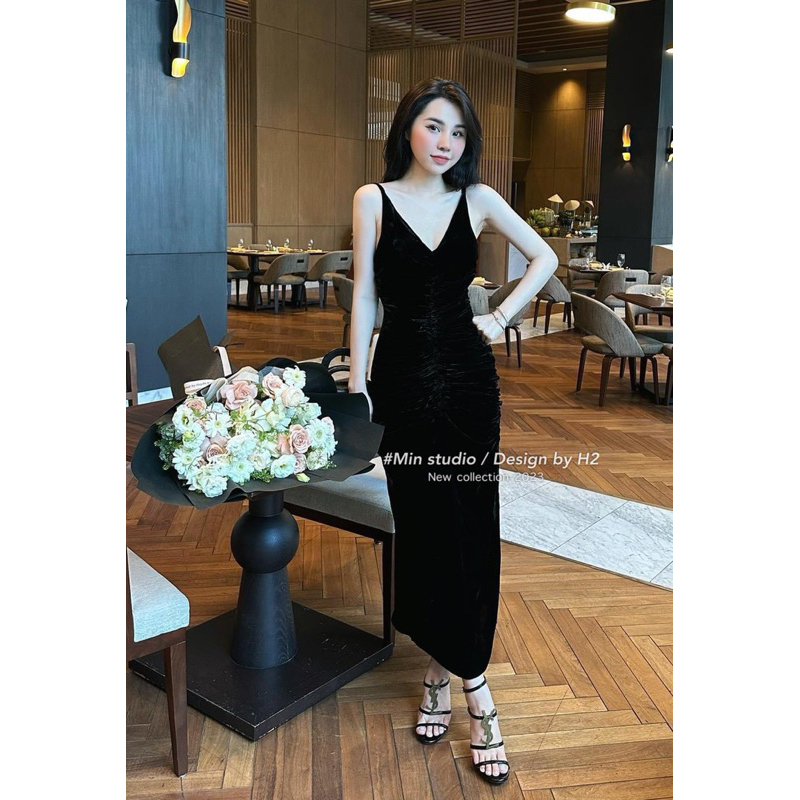 Váy Nhung Dáng Dài Hai Dây Nhún Siêu Xinh