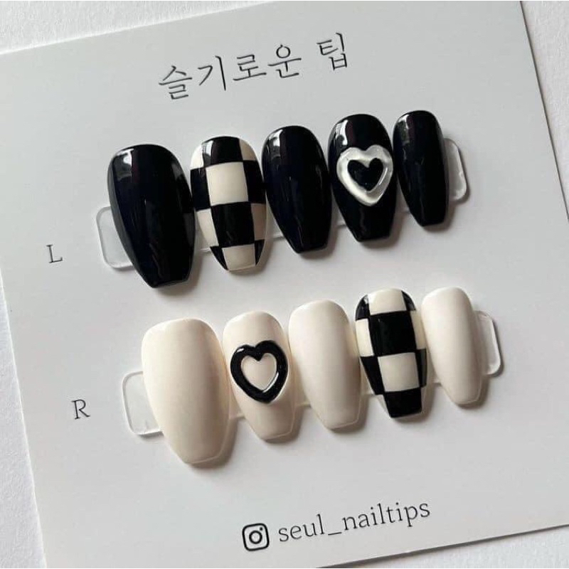 Nail box giá rẻ lấy tương tác trắng đen