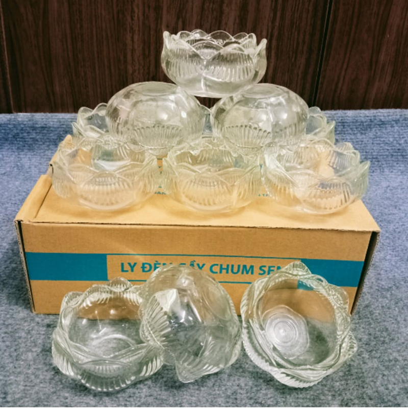 Ly nến hoa sen chất liệu thuỷ tinh trong suốt cao cấp 1 hộp 12 chiếc (Chưa đổ sáp)