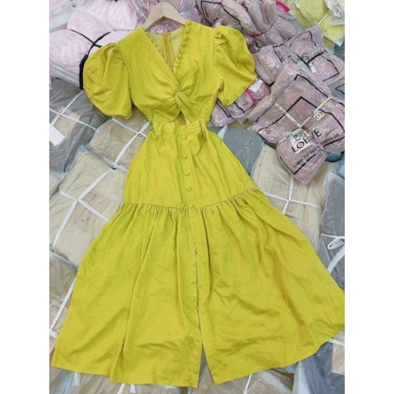 Đầm maxi xanh bơ viền nút hở eo tay bồng cực lạ và xinh xắn