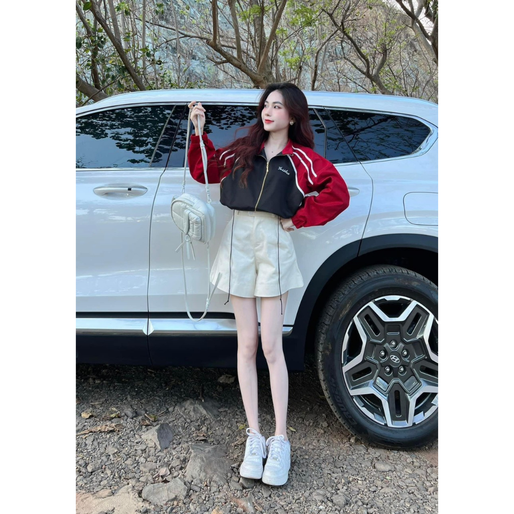 Áo khoác dù croptop xanh phối đỏ from rộng bo suông dây rút