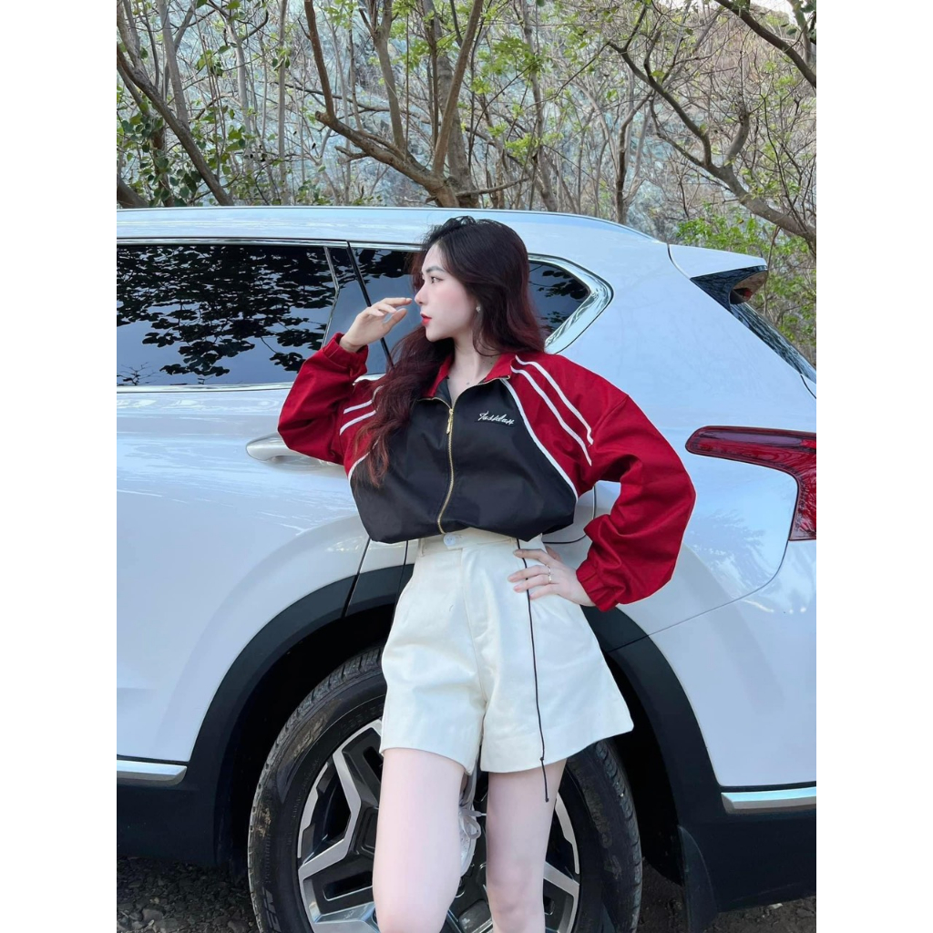 Áo khoác dù croptop xanh phối đỏ from rộng bo suông dây rút