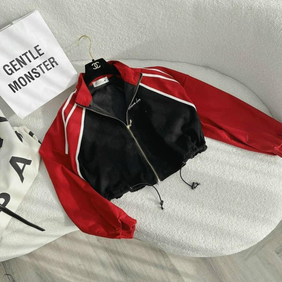 Áo khoác dù croptop xanh phối đỏ from rộng bo suông dây rút