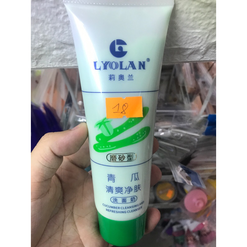 Sữa rửa mặt dưa leo Lyolan - 120g