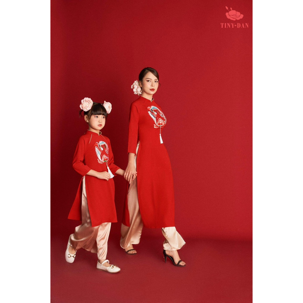 Áo dài cách tân gia đình màu đỏ chất tafta cao cấp - AN27