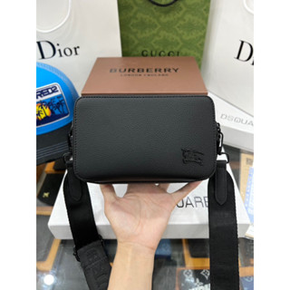 Túi chéo BB.r da trơn ,hoạ tiết tag logo Bb.r ,fom dáng cực đẹp