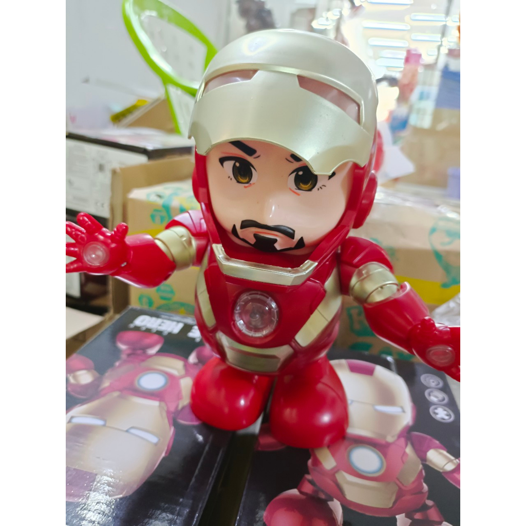 Robot nhảy múa IRON MAN phát nhạc vui nhộn có đèn sáng lấp lánh cao cấp