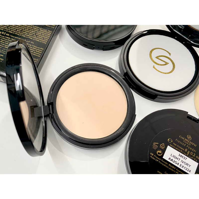 Phấn Phủ dạng nén Giordani Gold Pressed Powder Màu 34637 Light Ivory sản xuất tại Ý 8g