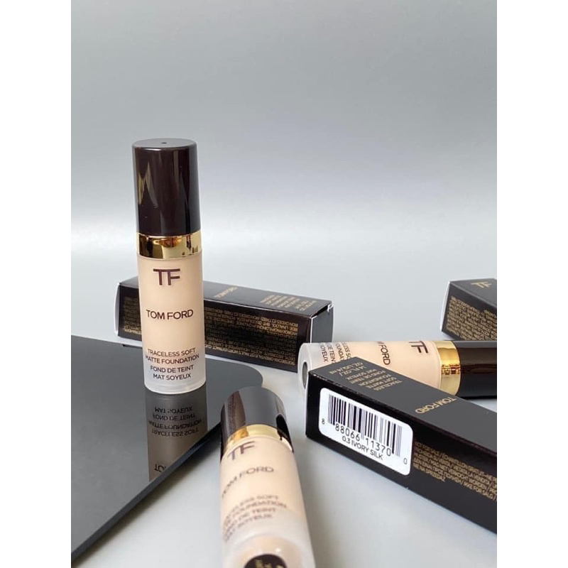 Kem nền Tom Ford Traceless Perfecting Foundation SPF15 Fond De Teint 15ml