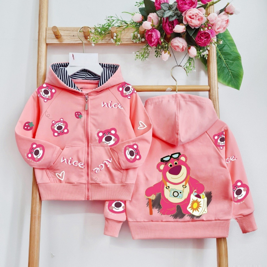 Khoác gấu dâu bé gái 1 tuổi - 12 tuổi cân nặng từ 10kg - 38kg chất da cá dày dặn mềm mịn mát thấm hút mồ hôi tốt