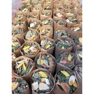 [Mua 10 TẶNG 1] 1Thang lá Tắm người Dao Đỏ sau sinh 32 Vị thảo dược