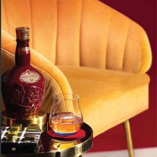 Vỏ chai chivas 24,