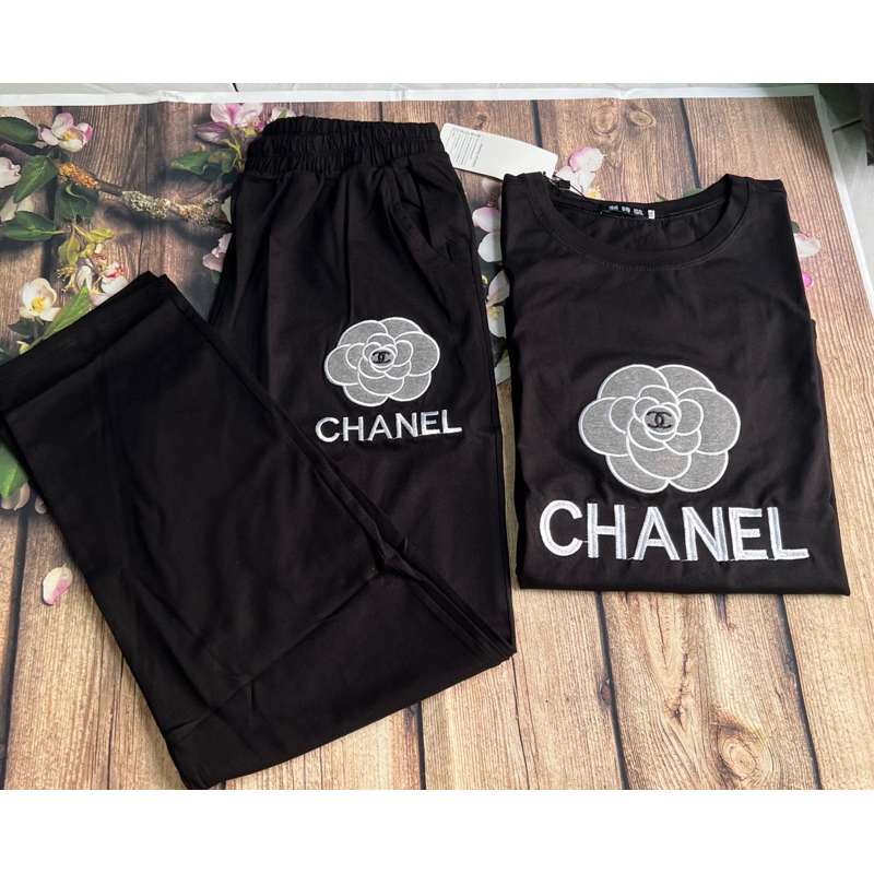SÉT BỘ THỂ THAO NỮ  THUN COTTON ÁO PHOM RỘNG THÊU HOA VÀ CHỮ CHANE.L