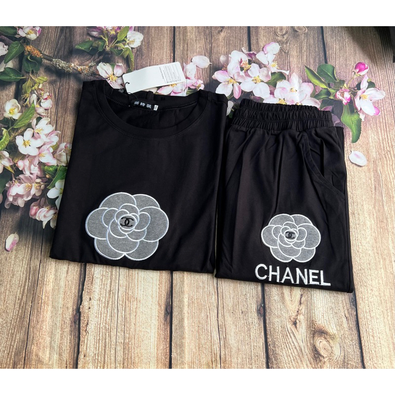 SÉT BỘ THỂ THAO NỮ  THUN COTTON ÁO PHOM RỘNG THÊU HOA VÀ CHỮ CHANE.L