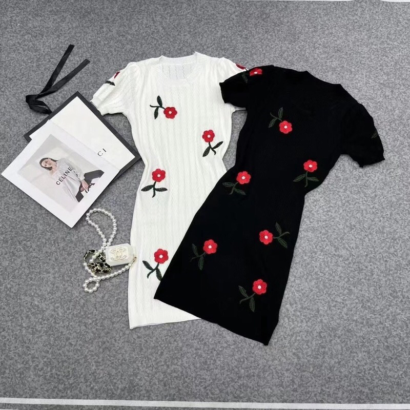 Đầm Dệt Kim Dài Thêu Hoa Hồng Thời Trang Mùa Hè 2023