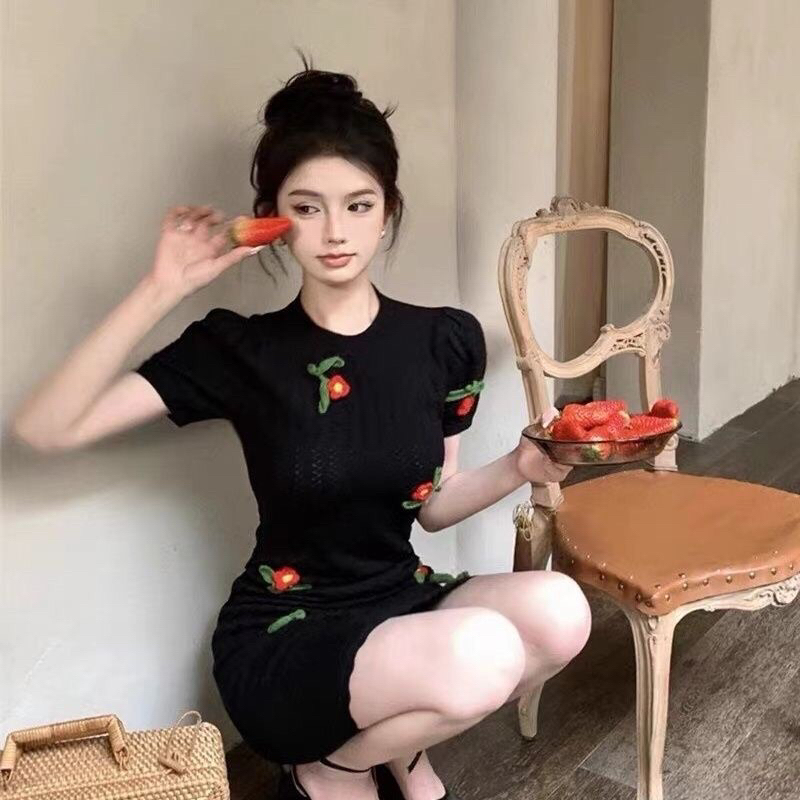 Đầm Dệt Kim Dài Thêu Hoa Hồng Thời Trang Mùa Hè 2023