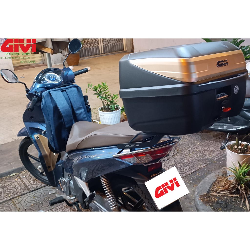THÙNG SAU XE MÁY GIVI B32 GOLD - PHIÊN BẢN GIỚI HẠN