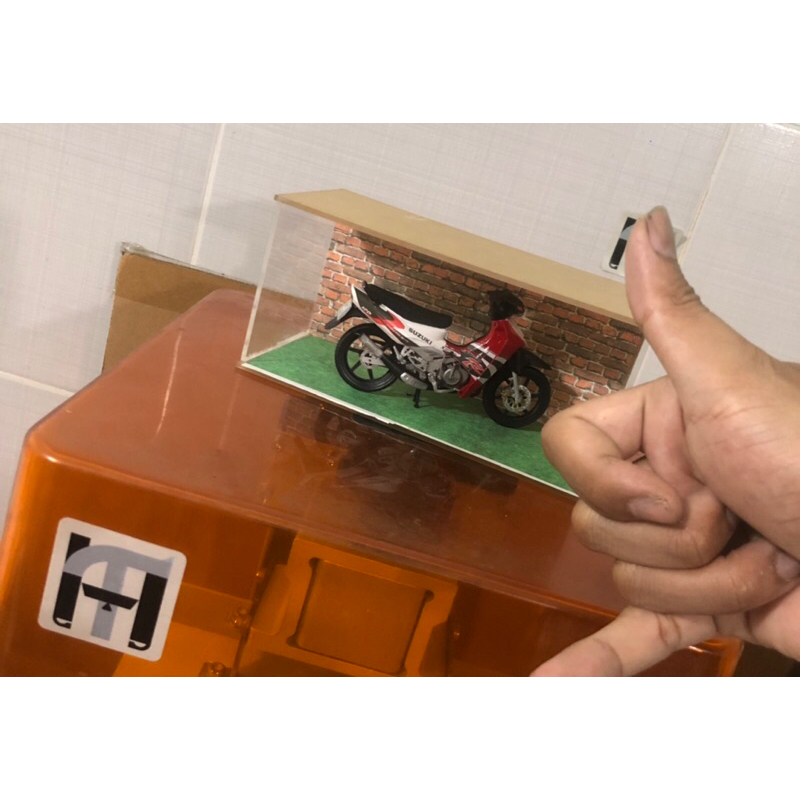 Mô hình Suzuki Satria 2000 tỉ lệ 1:18 | Scale 1:18