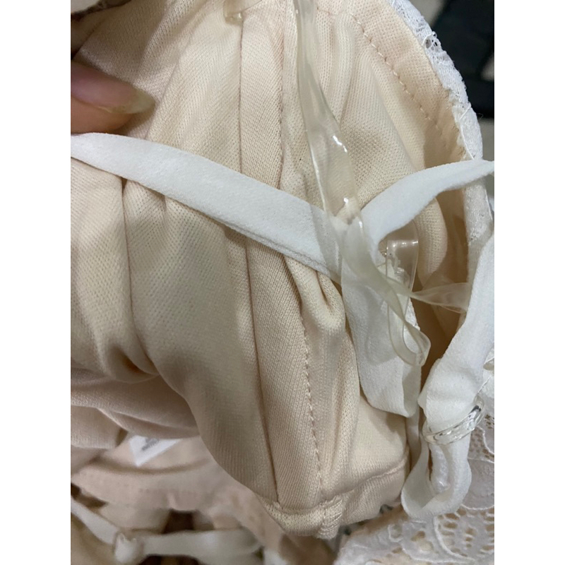 Đầm dây ren 2 lớp,lỗi màu hồng lợt soi mới thấy