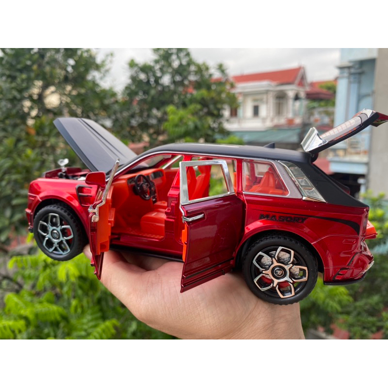 Xe mô hình Rolls-Royce CULLINAN Mansory 1:24