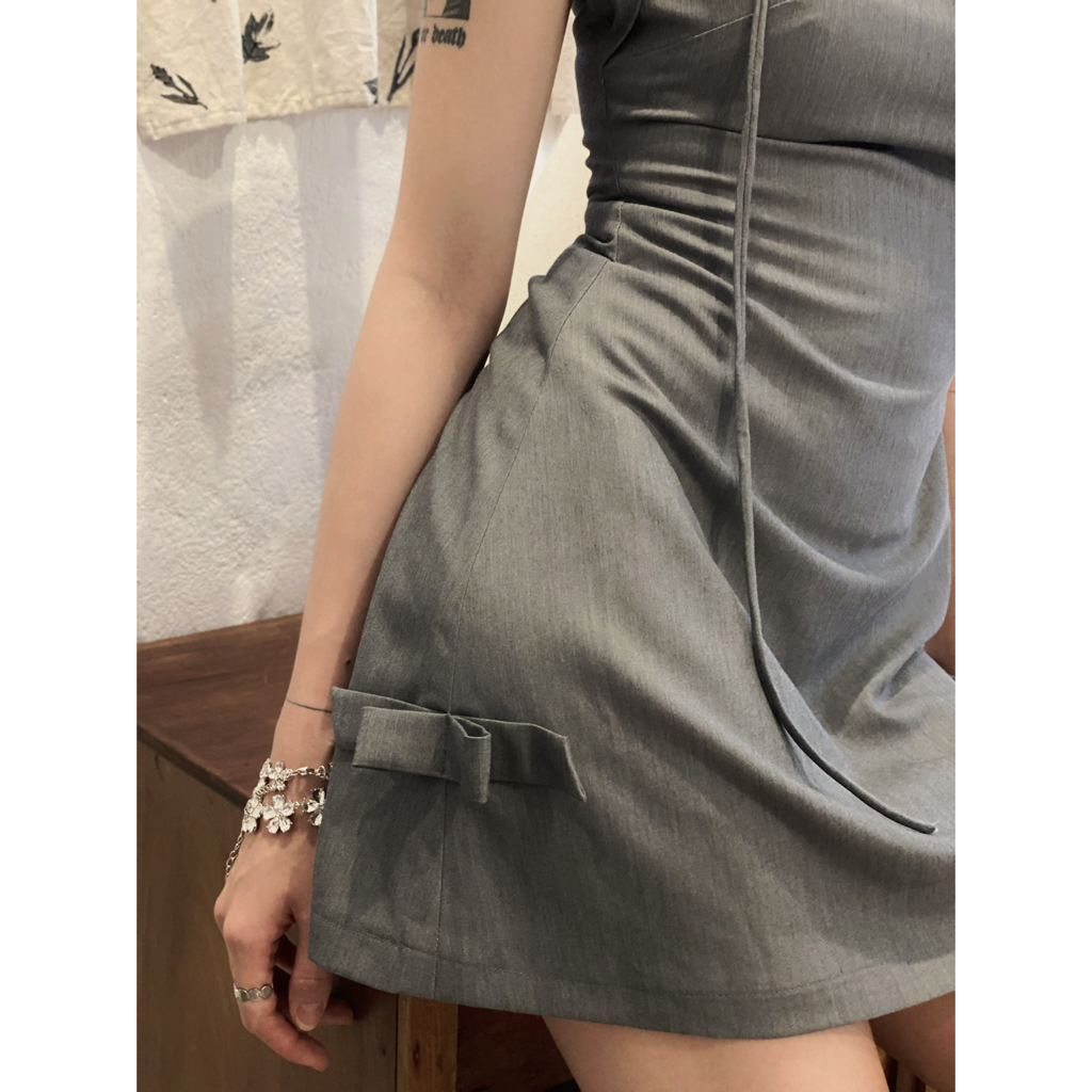 MYUNG - Đầm cổ vuông fom chữ đính nơ - ASLEY DRESS