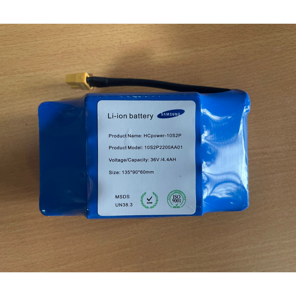 Pin xe điện cân bằng