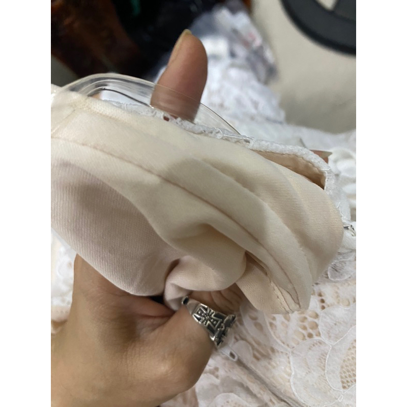 Đầm dây ren 2 lớp,lỗi màu hồng lợt soi mới thấy