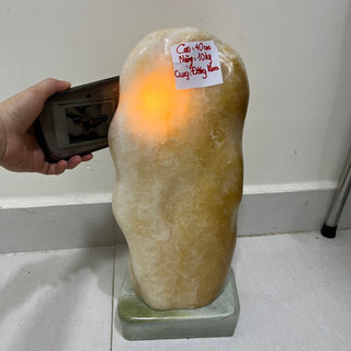 Cây đá, trụ đá trắng ngà cao 40cm, nặng 10 kg cho người mệnh Kim và Thổ