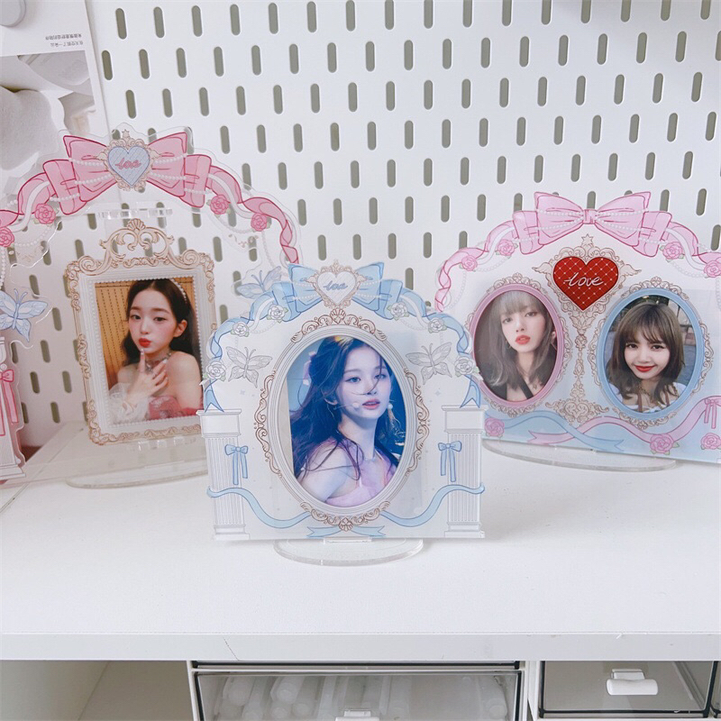 Standee card holder phiên bản LOVE hoàng gia