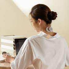 Máy massage mini Xiaomi Leravan LJ-U8 - 6 chế độ massage giúp lưu thông khí huyết