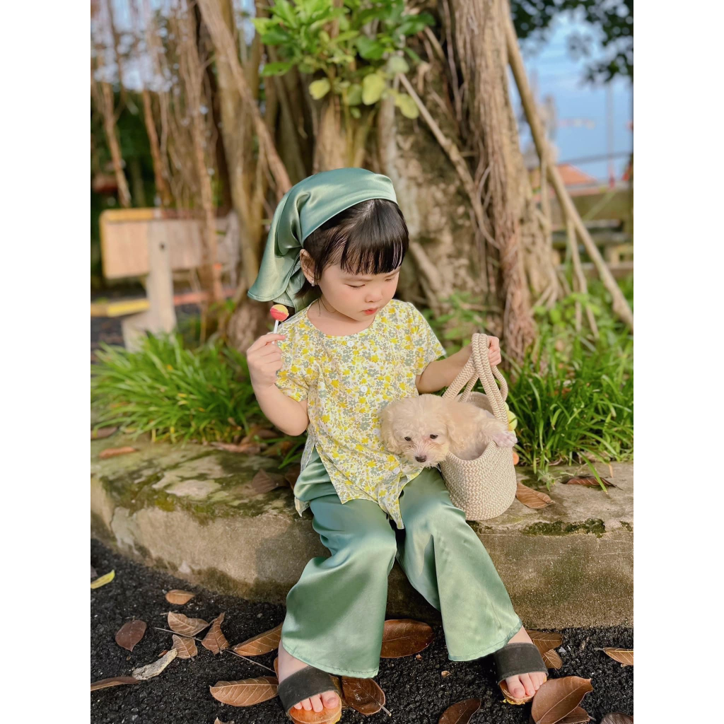 Set áo bà ba hoa nhí phối quấn lụa KÈM KHĂN cho bé gái size 8-28kg