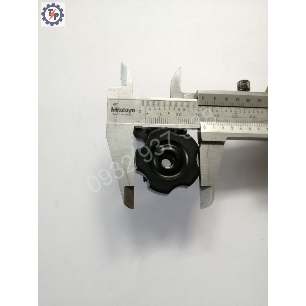 Núm vặn xuyên lỗ ren trong M6 đường kính vòng ngoài 33mm